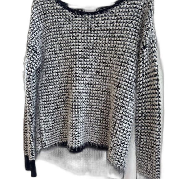 Xhilaration by Target Black and White Crewneck Sweater Women's- Size Medium - Picture 1 of 8
